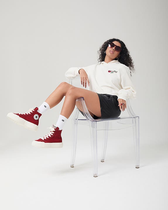 Moletom Flor com Capuz Standard Fit Feminino