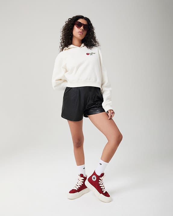 Moletom Flor com Capuz Standard Fit Feminino