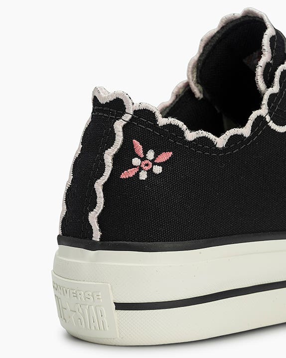 Chuck Taylor All Star Lift Embroidery Graphic