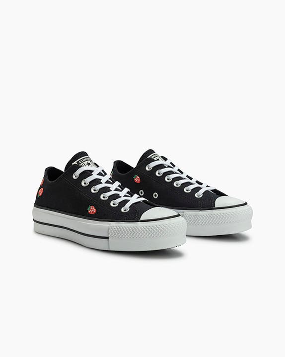 Chuck Taylor All Star Lift Strawberries